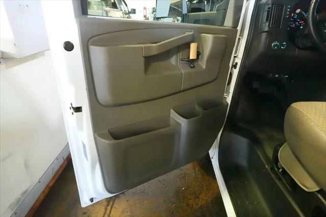 2022 Chevrolet Express Cutaway Work Van