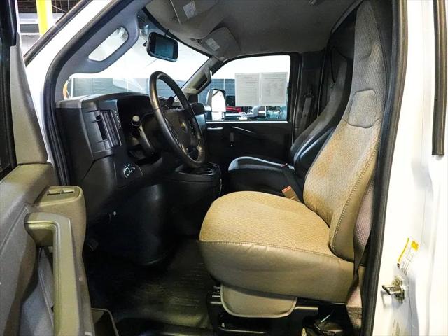 2022 Chevrolet Express Cutaway Work Van