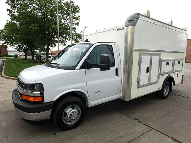 2022 Chevrolet Express Cutaway Work Van