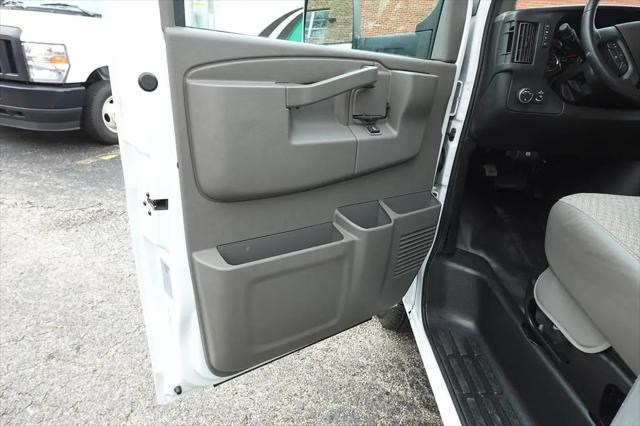 2022 Chevrolet Express Cutaway Work Van