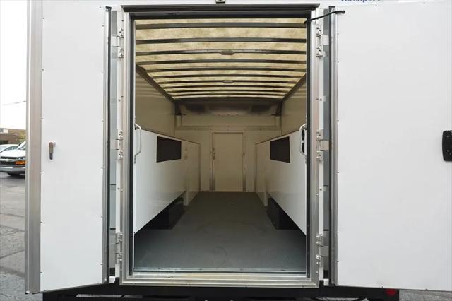 2022 Chevrolet Express Cutaway Work Van