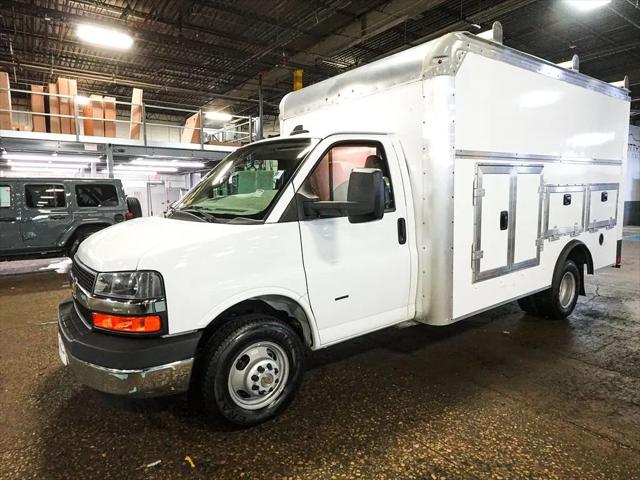 2022 Chevrolet Express Cutaway Work Van