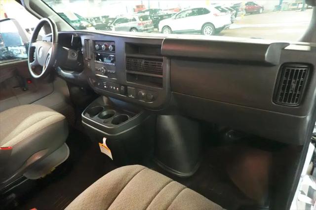 2022 Chevrolet Express Cutaway Work Van