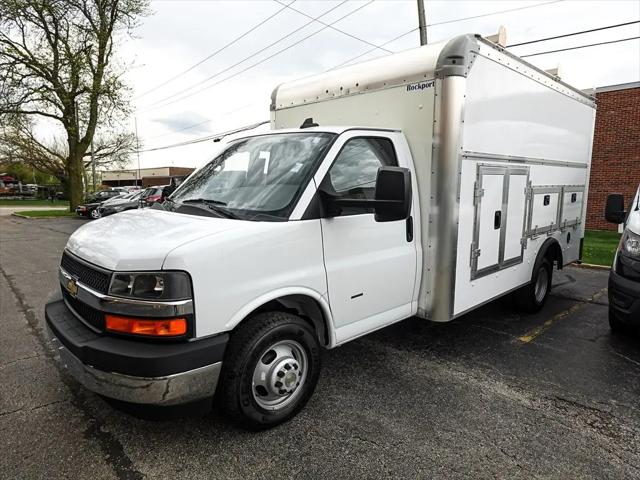 2022 Chevrolet Express Cutaway Work Van