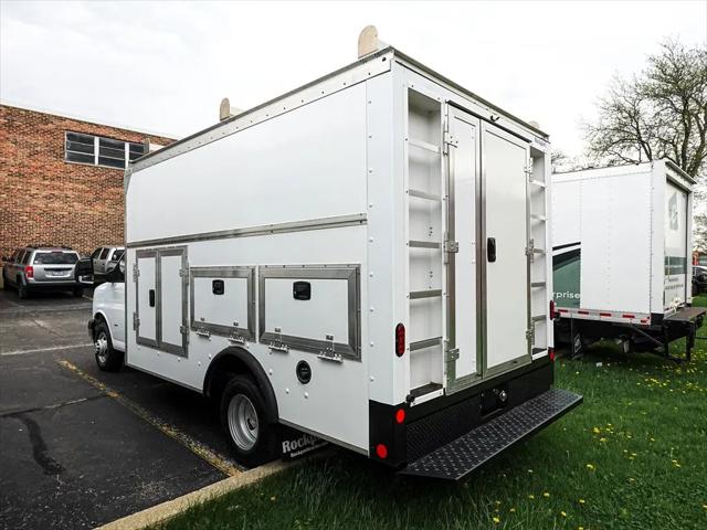 2022 Chevrolet Express Cutaway Work Van