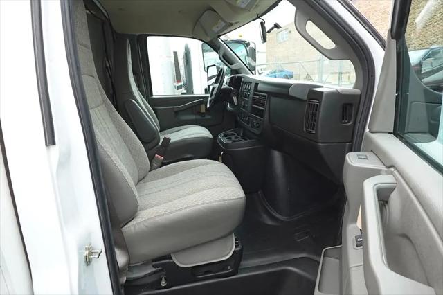 2022 Chevrolet Express Cutaway Work Van