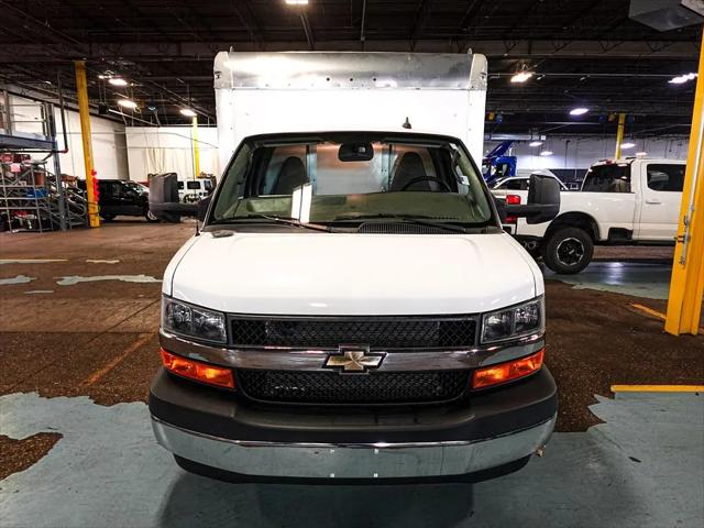 2022 Chevrolet Express Cutaway Work Van