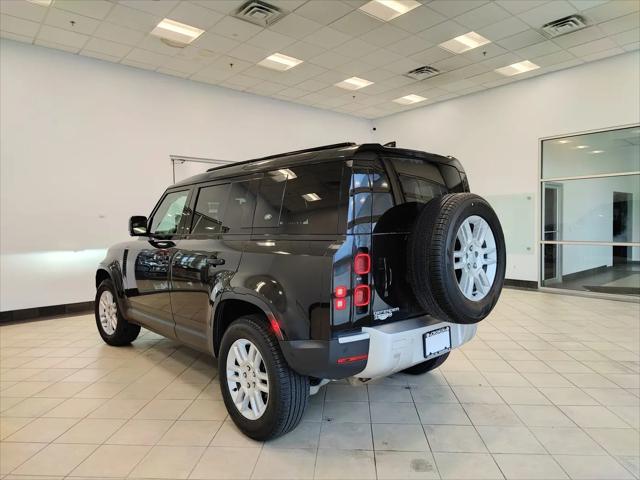 2024 Land Rover Defender 110 P300