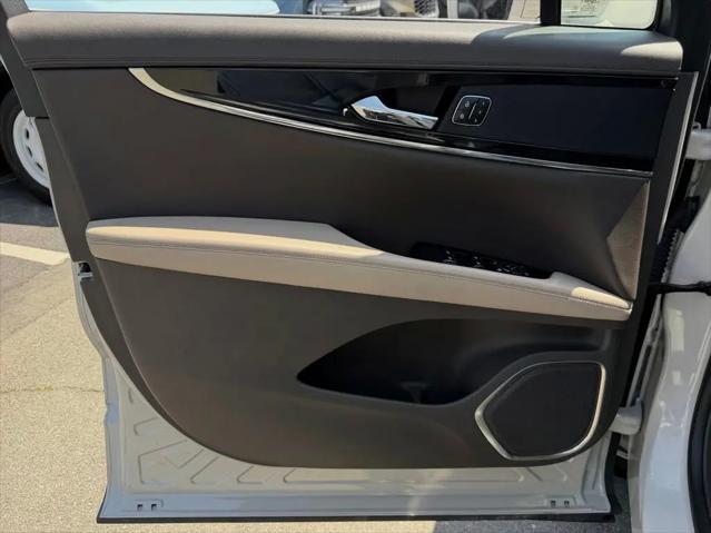 2023 Lincoln Nautilus Standard