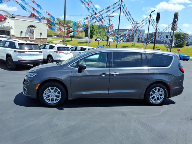 2023 Chrysler Pacifica Touring L 2023 Chrysler Pacifica Touring L