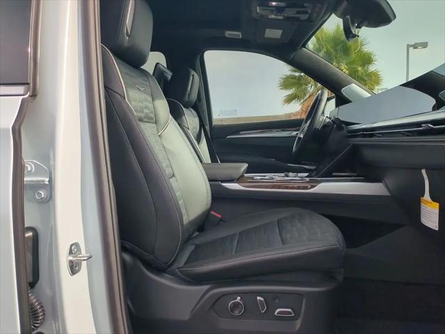 2026 Cadillac Escalade ESV Platinum Luxury
