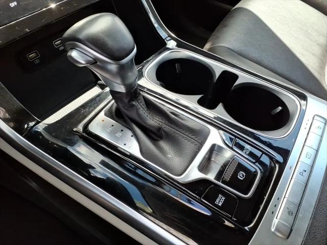 2023 Kia Carnival MPV EX