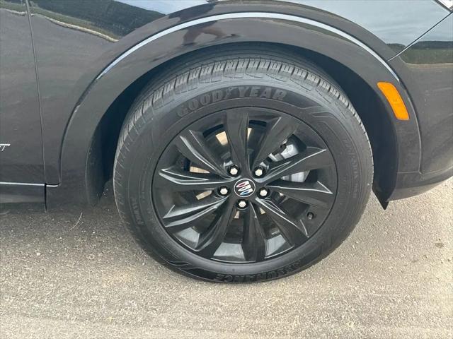 2025 Buick NV Sport Touring FWD