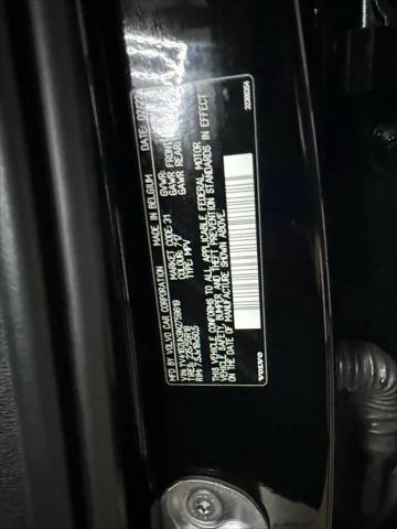 2022 Volvo XC40 T5 Momentum