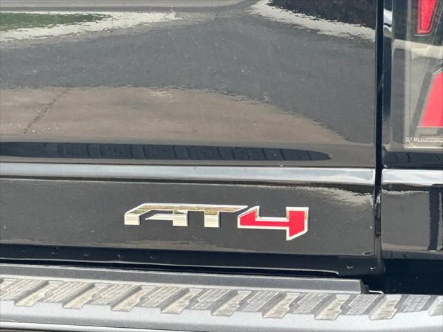 2026 GMC Sierra 2500HD Crew Cab, Standard Bed, AT4, 4WD