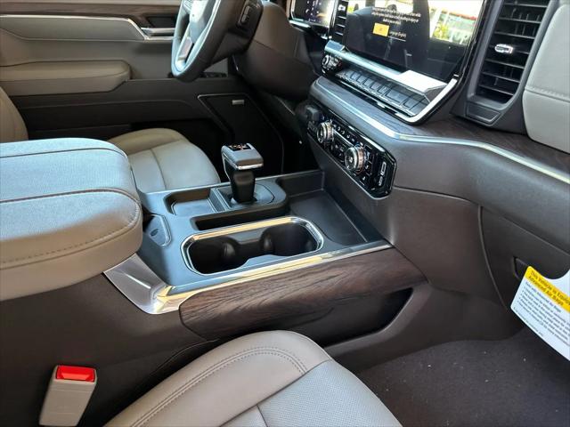2026 GMC Sierra 1500 Crew Cab, Short Bed, SLT, 4WD