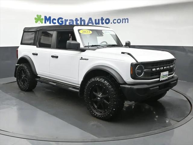 2023 Ford Bronco Base
