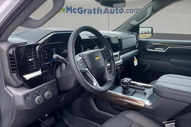 2026 Chevrolet Silverado 1500 4WD Crew Cab Standard Bed LT