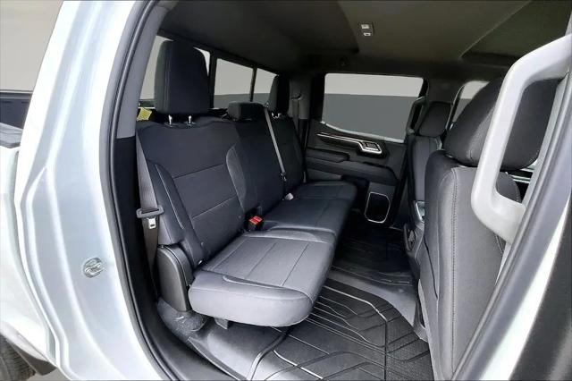 2026 Chevrolet Silverado 1500 4WD Crew Cab Standard Bed LT