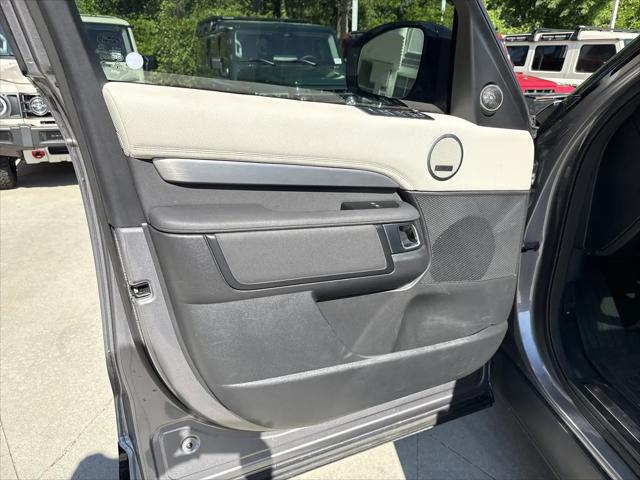 2021 Land Rover Discovery P360 S R-Dynamic