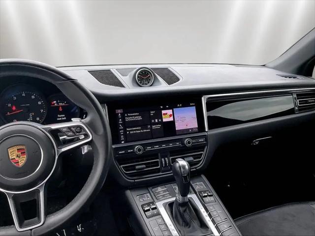 2021 Porsche Macan Macan