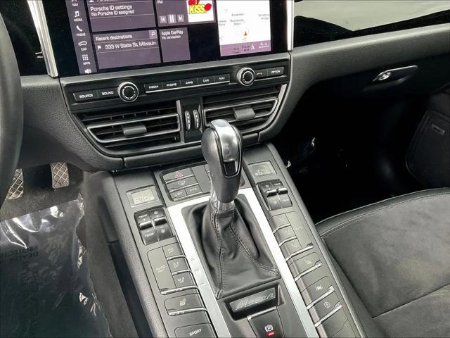 2021 Porsche Macan Macan