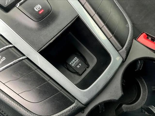 2021 Porsche Macan Macan