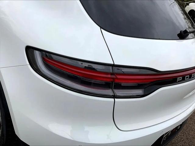 2021 Porsche Macan Macan