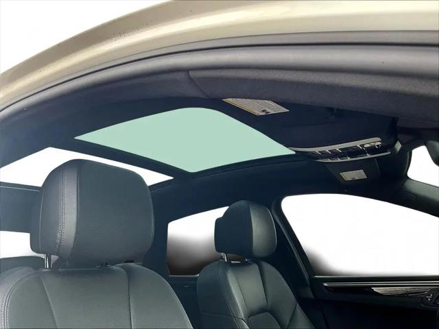 2021 Porsche Macan Macan