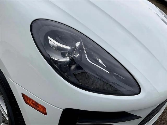 2021 Porsche Macan Macan