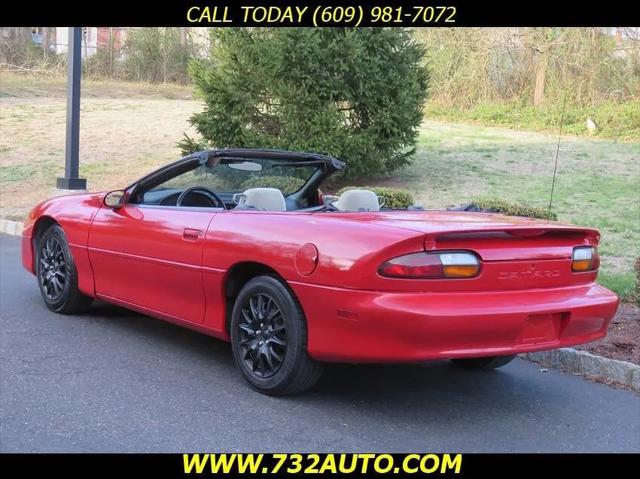 2001 Chevrolet Camaro Base