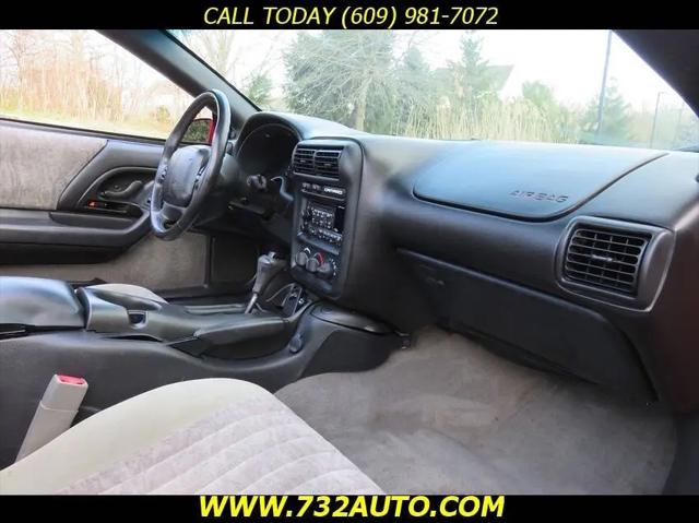 2001 Chevrolet Camaro Base