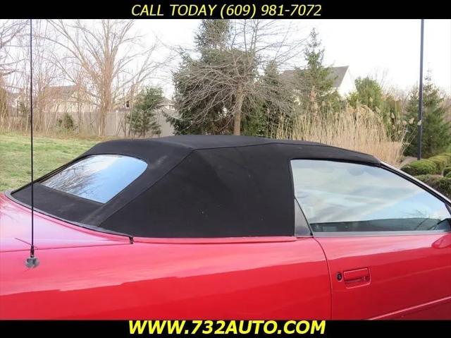 2001 Chevrolet Camaro Base