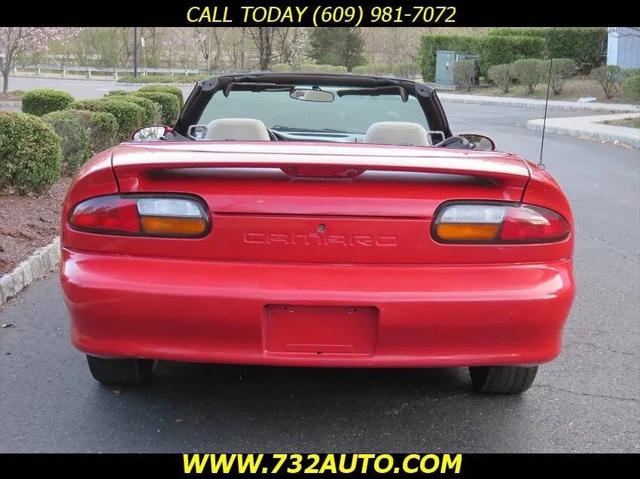 2001 Chevrolet Camaro Base