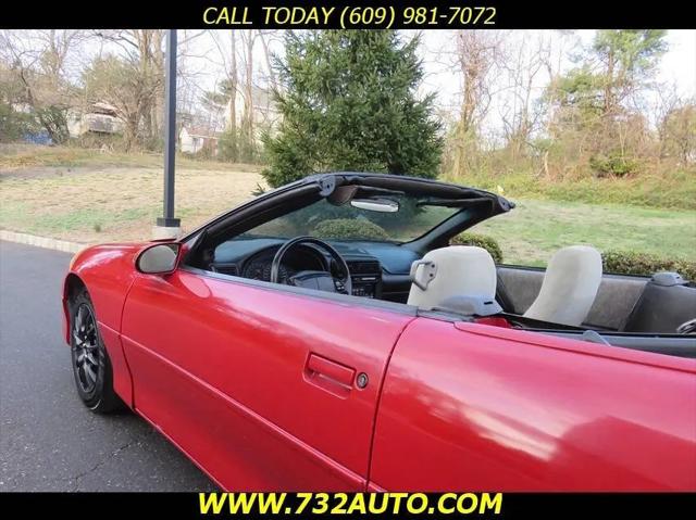 2001 Chevrolet Camaro Base