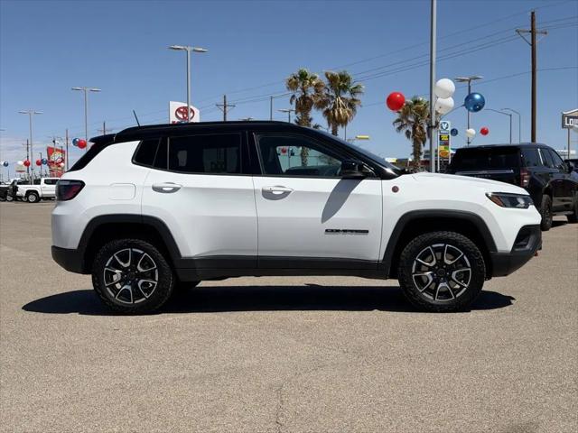 2025 Jeep Compass Trailhawk 4x4