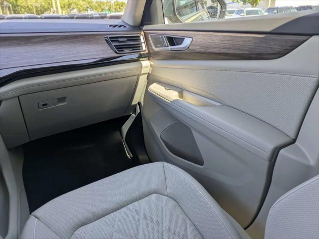 2026 Volkswagen Atlas SEL Premium R-Line