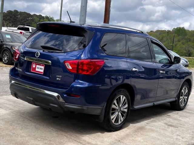 2017 Nissan Pathfinder SV