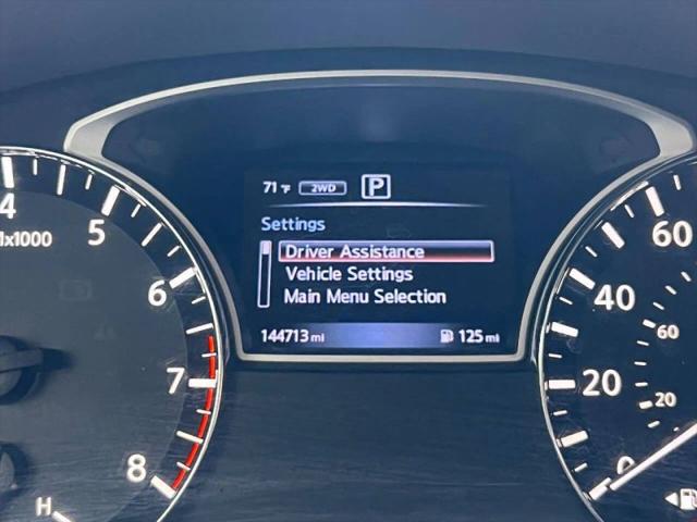2017 Nissan Pathfinder SV