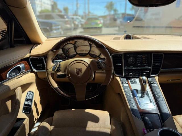 2014 Porsche Panamera Base