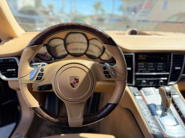 2014 Porsche Panamera Base