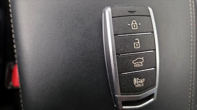2020 Genesis G70 2.0T RWD