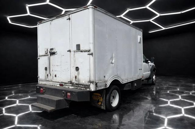 2005 Ford F-550 XL