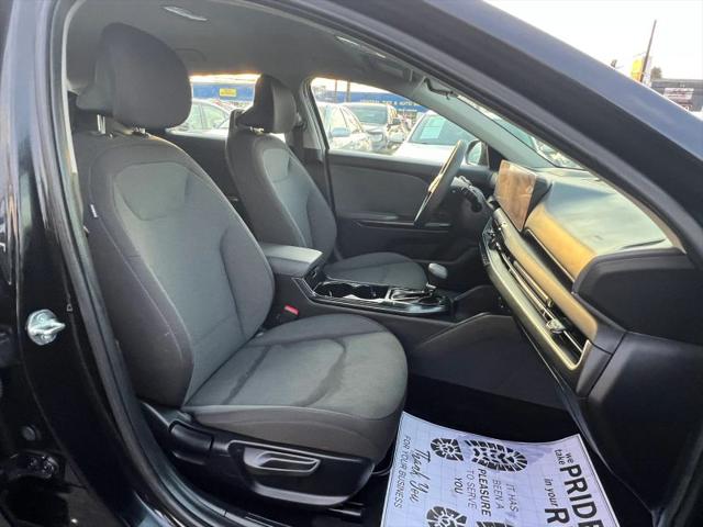 2025 Kia K4 LX