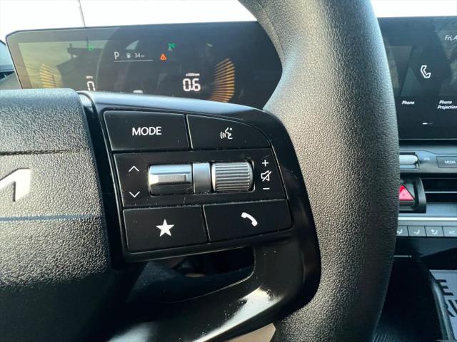 2025 Kia K4 LX