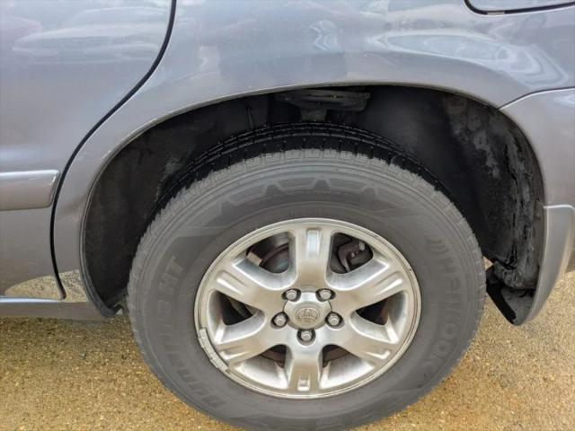 2004 Toyota Highlander Base