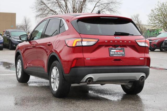 2020 Ford Escape SE