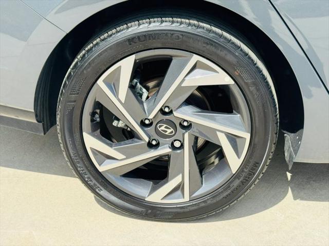 2024 Hyundai Elantra Limited