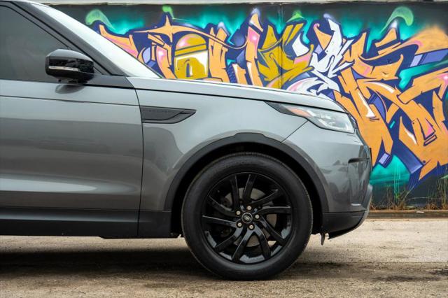 2017 Land Rover Discovery SE