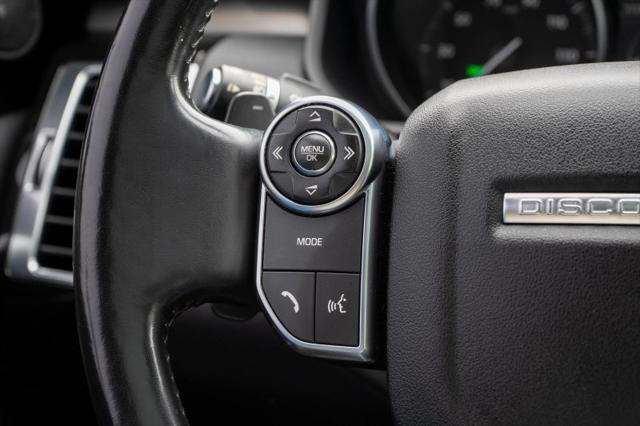 2017 Land Rover Discovery SE